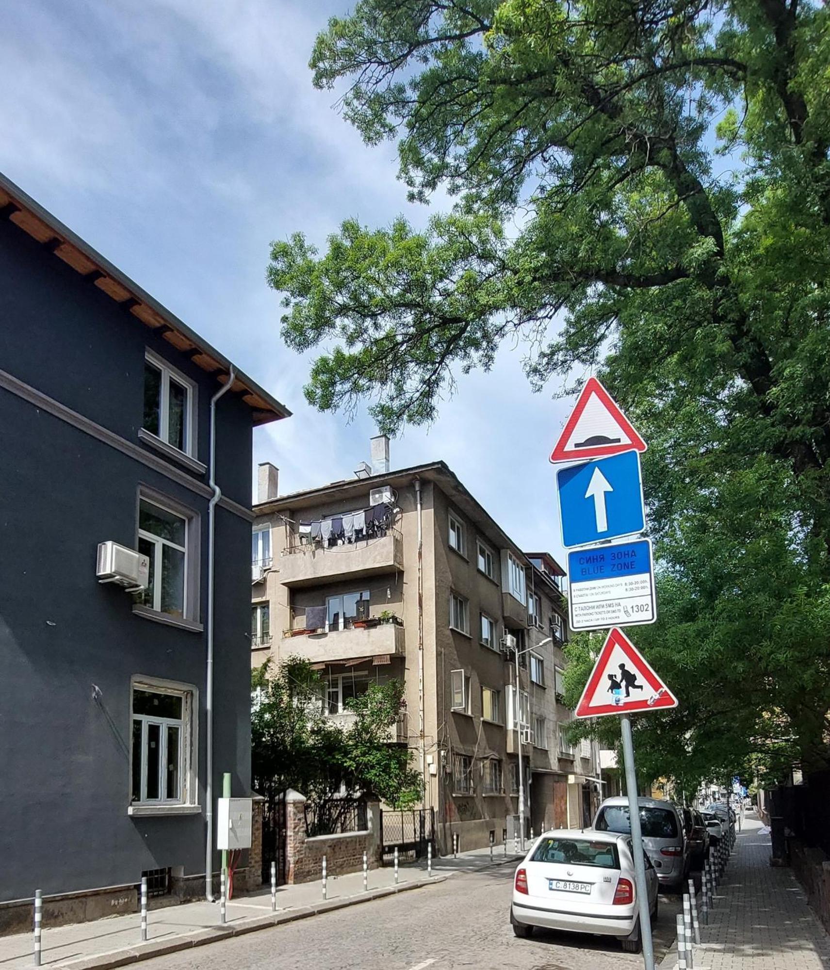 Apartemen Rositza